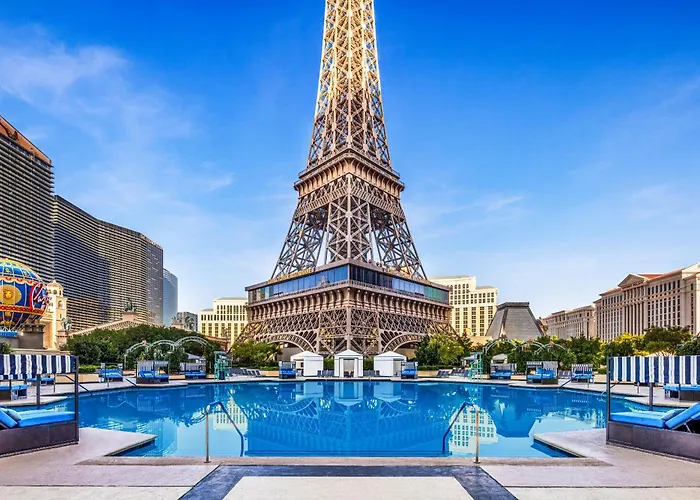 Hotel with view: Paris Las Vegas Hotel & Casino (Adults Only)