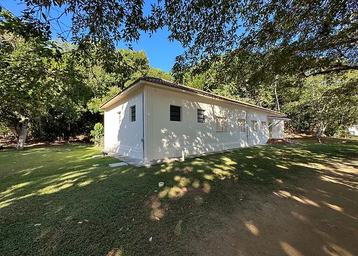 Green Haven Hostel Ilha Anchieta