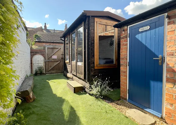 Vacation home: Great Town House - Central York