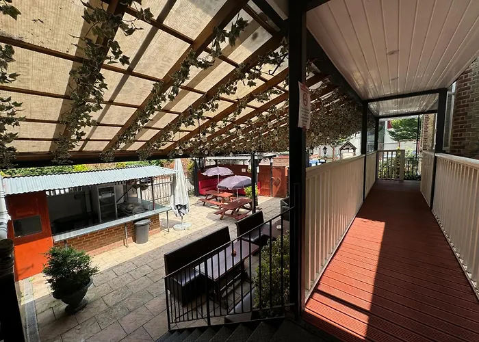 Bridge Park Hotel