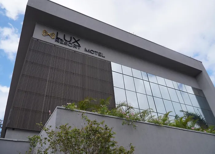 Lux Resort