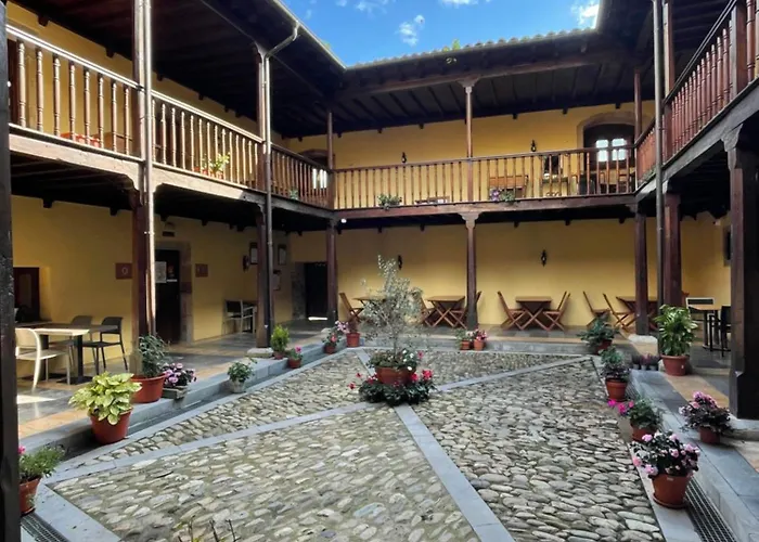 Castillo Valdés