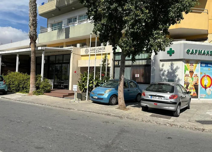 Dog friendly hotels Sunflower Apartments