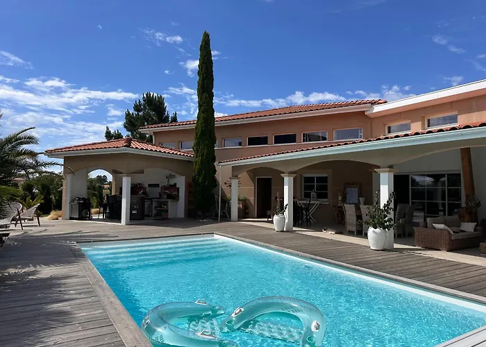 Hotel Jacuzzi Privatif D Hote Village Aeronautique