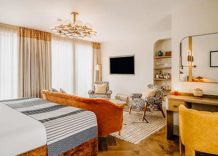 Boutique hotel only: Redchurch Townhouse