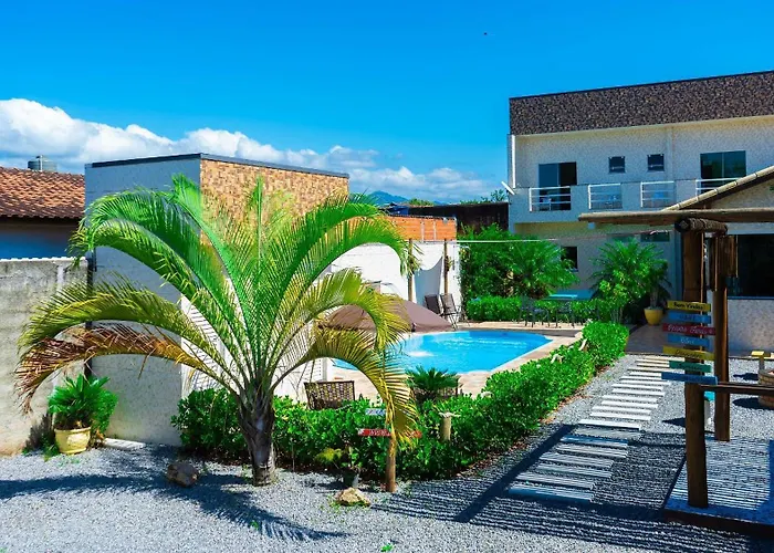 CASA PREMIUM em com FOGUEIRA, Brinquedoteca, Piscina, Lareira de Jardim, Churrasqueira e 4 grandes quartos para 16 pessoas!
