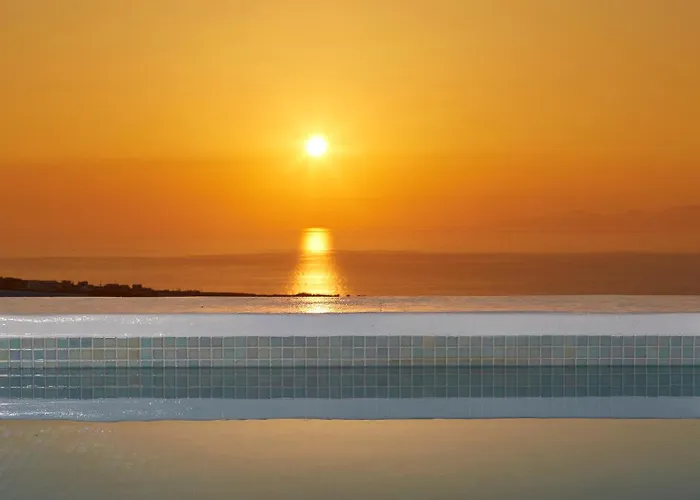 Aperanto Suites Oia 