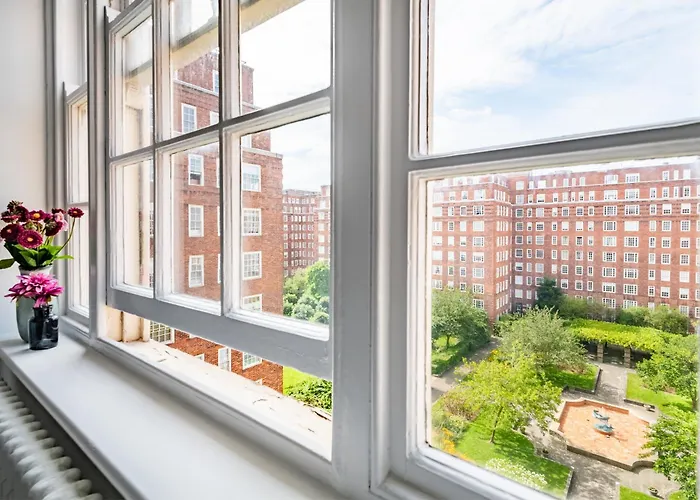 Hotel de 4 estrellas: Dolphin House Serviced Apartments