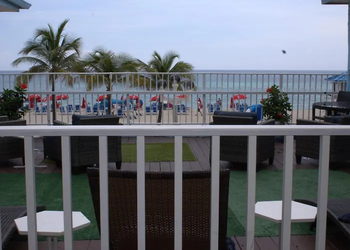 Resort: Golden Sand Oceanfront