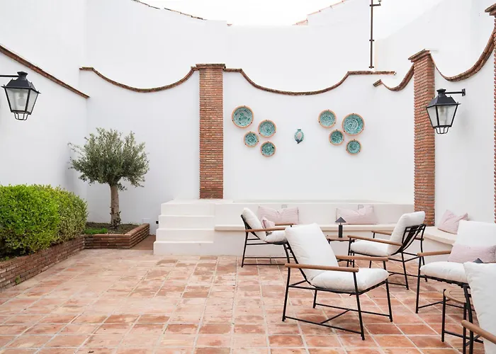 PUERTA de la AXARQUIA HOTEL BOUTIQUE