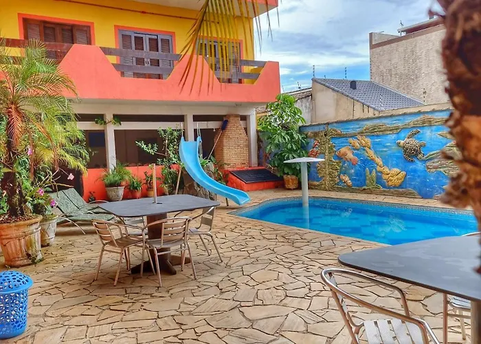 Hotel com piscina: Peruíbe Suíte Flat Hotel