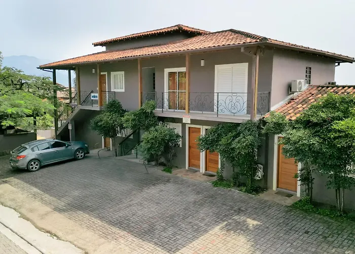 VELINN Pousada Iguana Azul