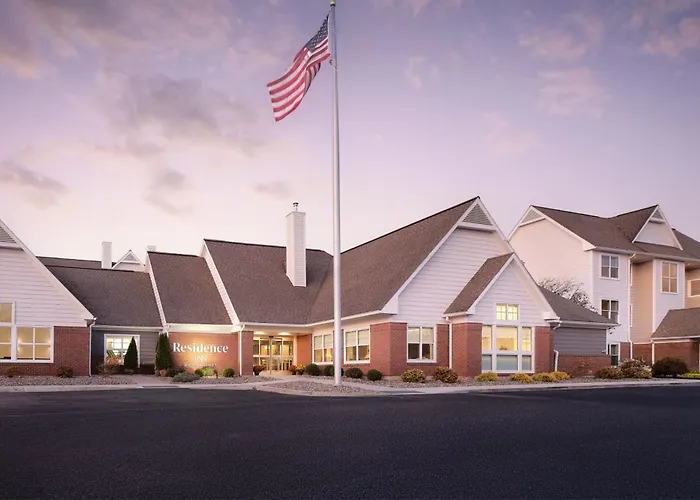 Pet Friendly hotel: Residence Inn By Marriott Albany East Greenbush/Tech Valley