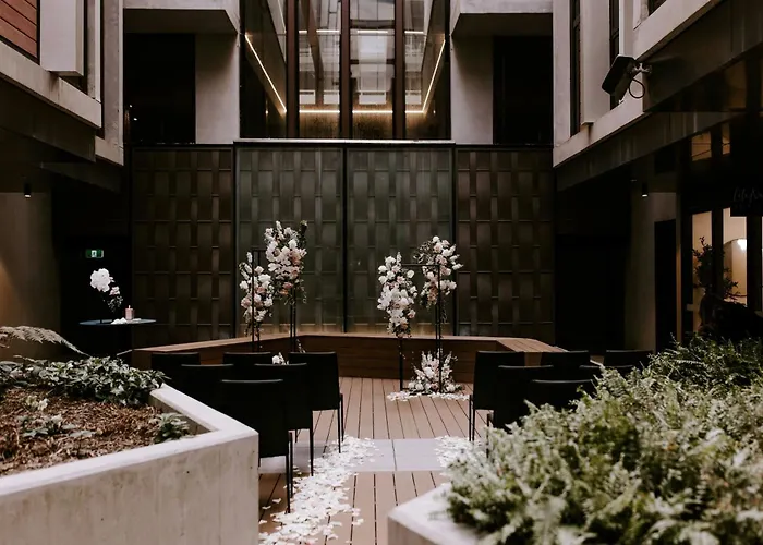 Boutique hotel only: Midnight Hotel, Autograph Collection