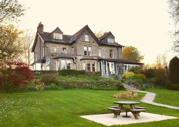 The Gateway Hotel