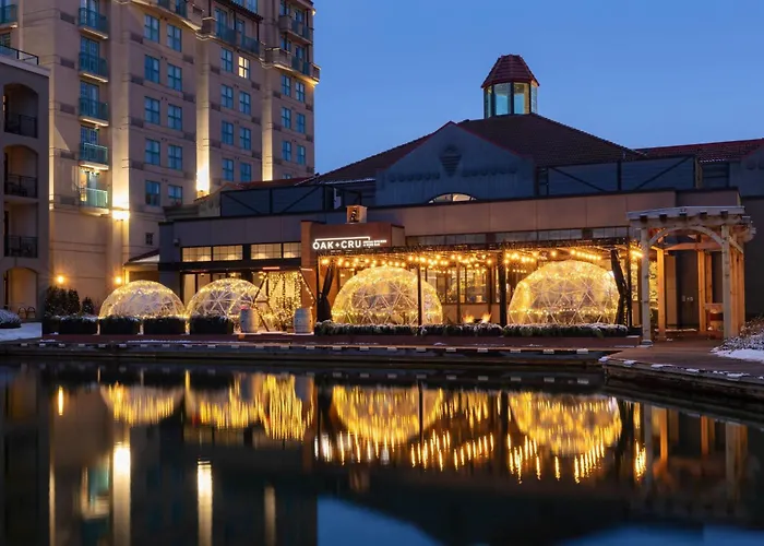 Romantic hotel: Delta Hotels By Marriott Grand Okanagan Resort