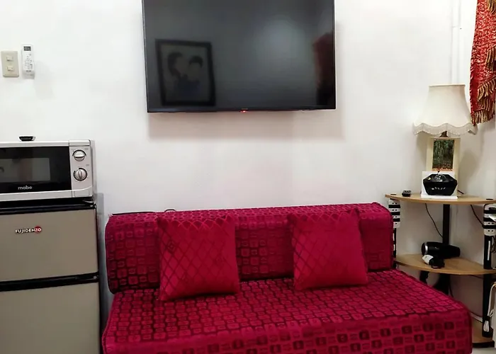 Transient Home, An Affordable Bed & Bathroom Near Dvo Airport