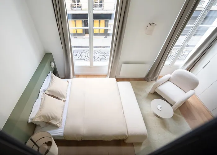  Noble Suites