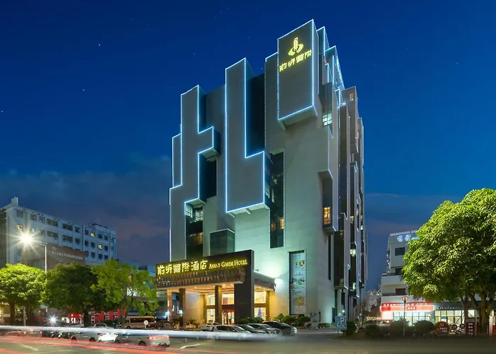 Airport Hotel: Shenzhen Avant-Garde Hotel