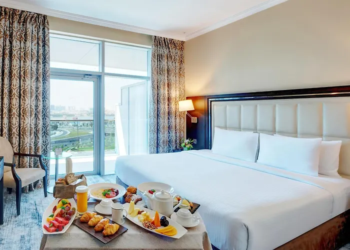 Hotel com jacuzzi: Copthorne Hotel Dubai
