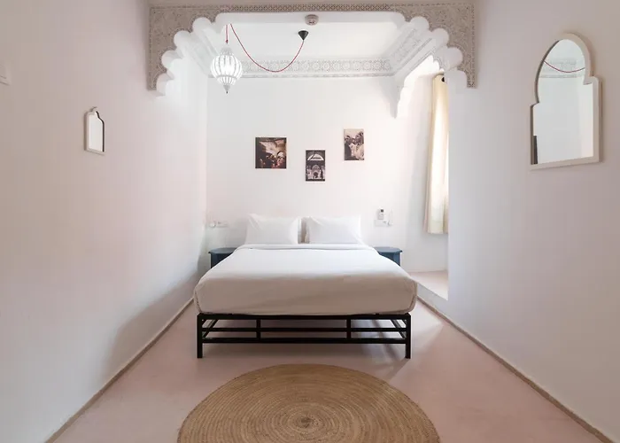  Central House Marrakech Medina
