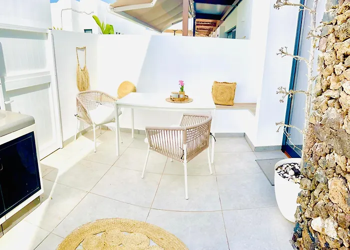  El Palmeral - Exlusive With Private, Heated Pool In Corralejo