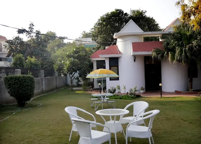 Pet Friendly hotel: Sukoon Farm