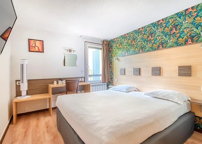 Atoll Hotel Logis Angers, Beaucouzé