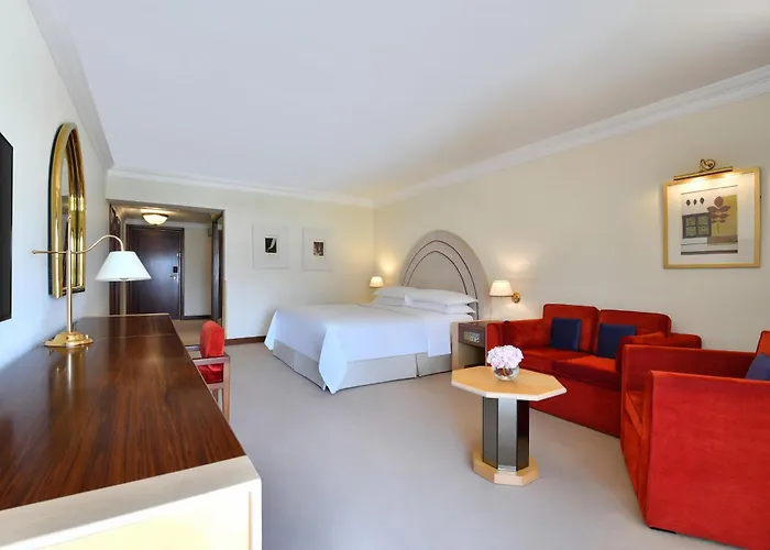 Hotel: Sheraton Grand Doha Resort & Convention Hotel