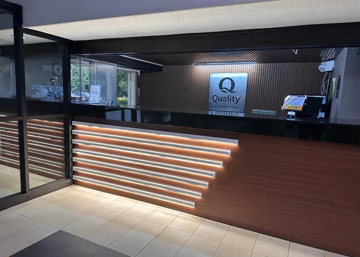 Luxury hotel only: Quality Inn Atlanta Northeast I-85