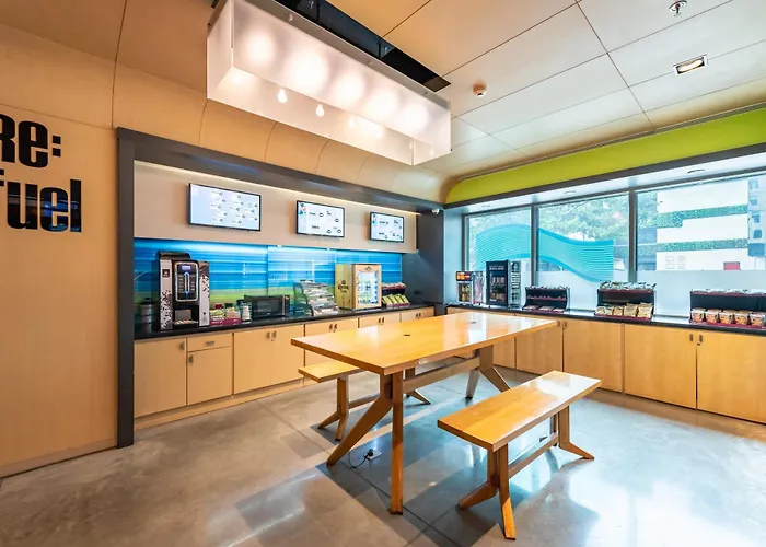 Aloft Airport