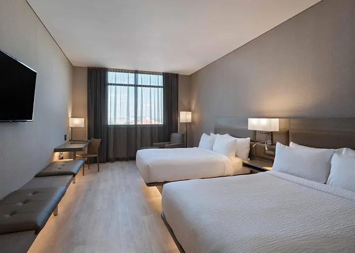Ac Hotel By Marriott Guatemala