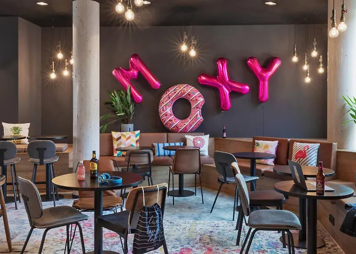 3 sterren hotel: Moxy Hamburg Altona