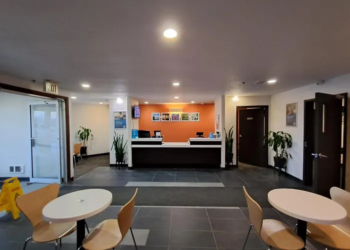 Casino hotel: Motel 6-Regina, Sk