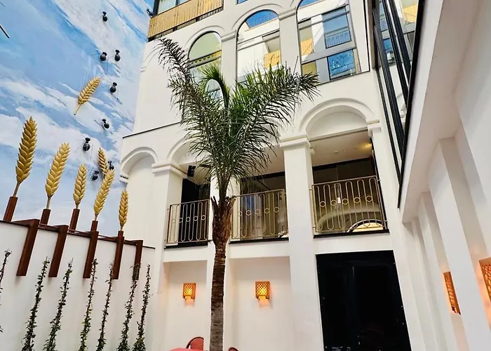  Divino & Aparthotel