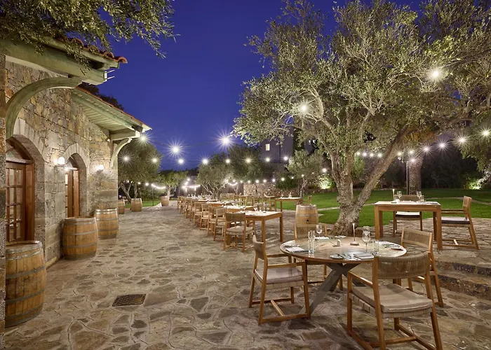 Luxury hotel only: Aquila Elounda Village Resort, Suites & Spa (Adults Only)