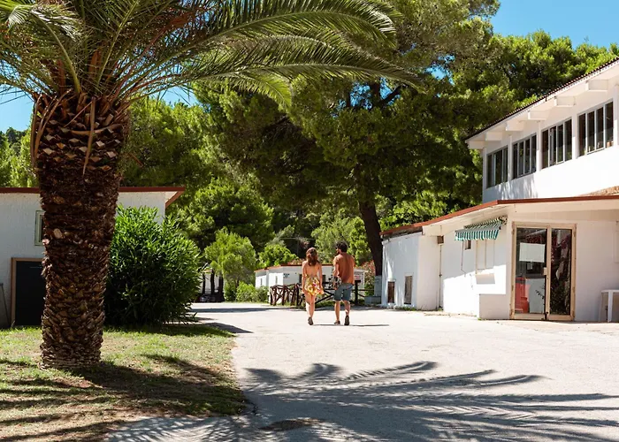 Hotel con piscina: Villaggio Capo Vieste