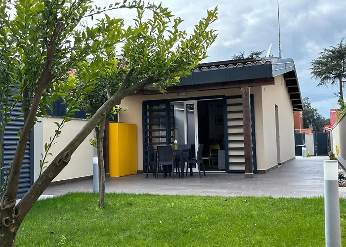  Villino Ancillotto With Garden And Parking Motorcycle Space