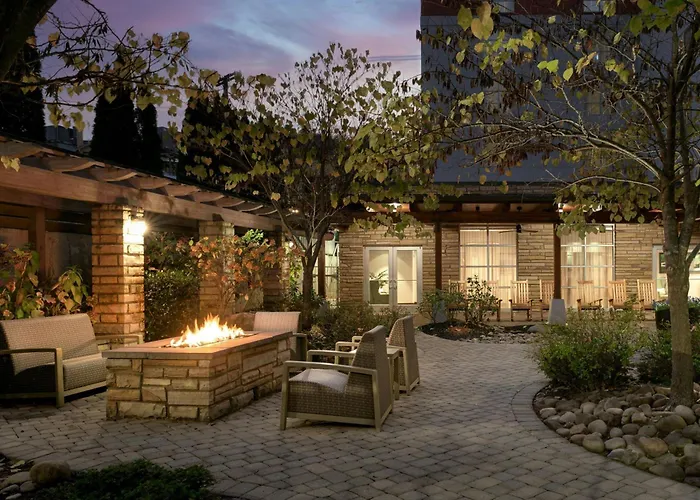 Courtyard By Marriott Downtown