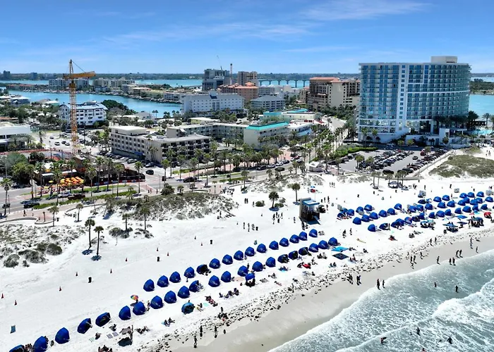 Motel: Pelican Pointe Clearwater Beach Hotel