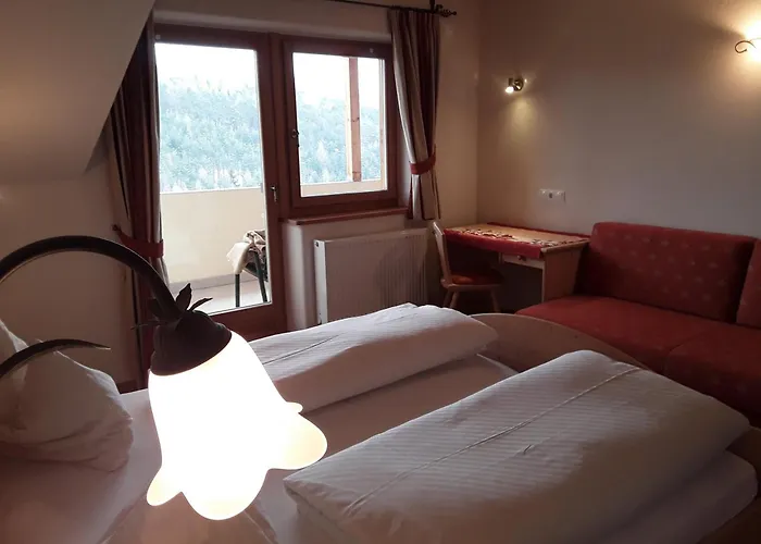 Pension Ferienwohnungen Marchnerhof Terento