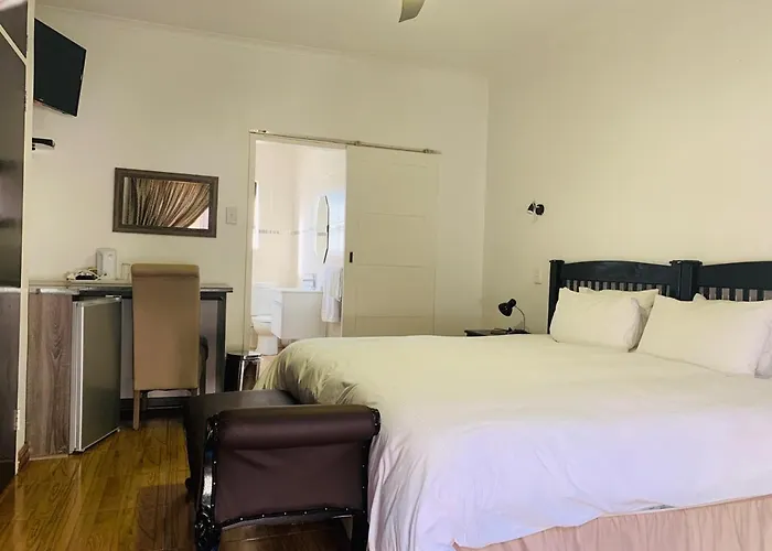 Leruo'S Guest House