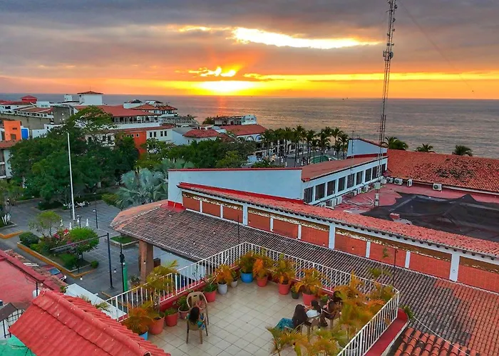 Hotel near College: Casa Kraken Hostel