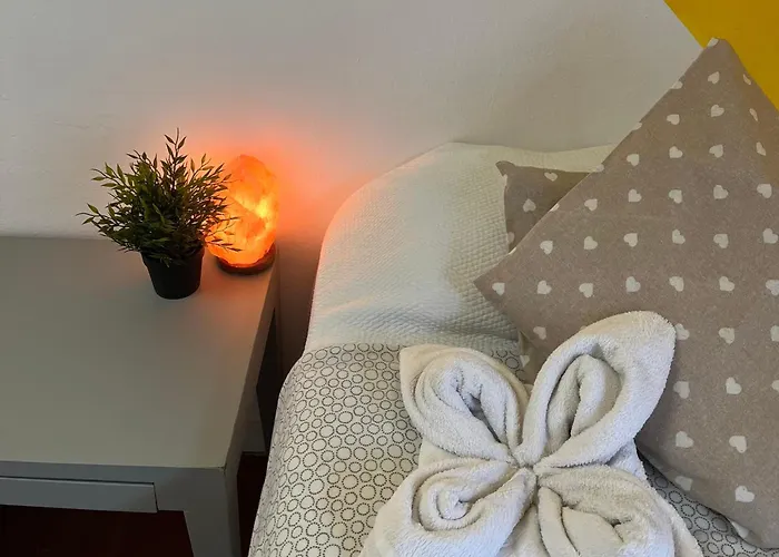 B&B: Roomin Hostel