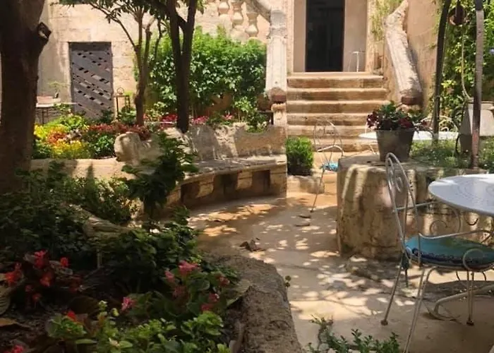 Il Giardino Della Regina