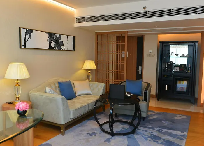 The Garden Hotel Cantão