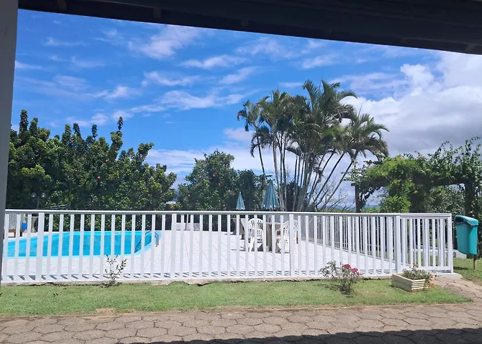 Apartamento pé na areia de 1 dormitório com vista para Praia ou vista lateral Pontas das Canas