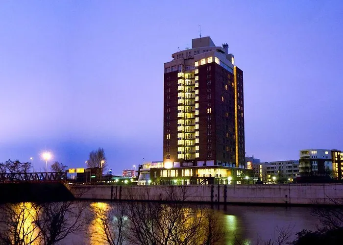 Centraal gelegen hotel: Hi Hotel International Hamburg