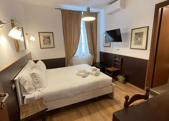 Resort: Gold House