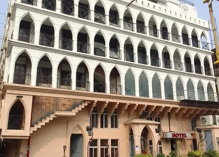 Hotel with view: Shivangan Hotel And Banquet